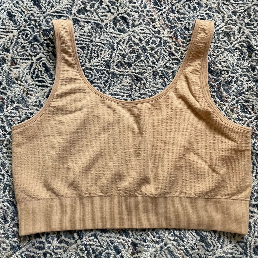 Hatch Wearable Pump Bra Sand